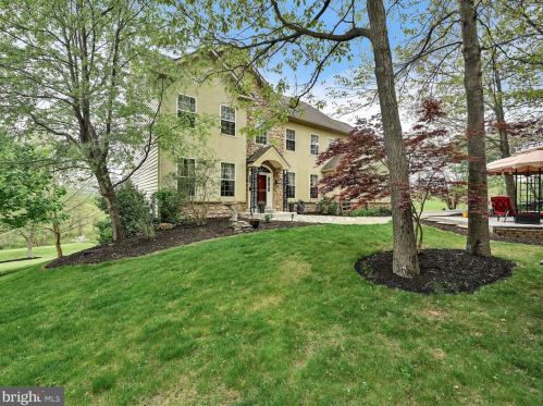 5 Scotch Cir, Duncannon, PA 17020-7117