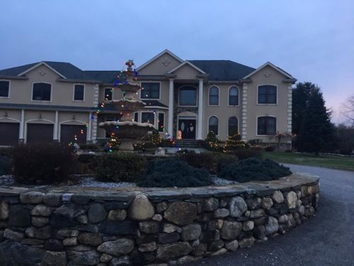 9 Esther Pond Ln, East Lyme CT  06333-1163 exterior