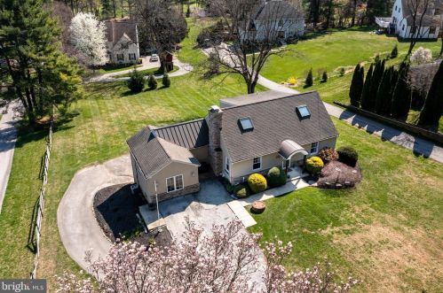 800 Crooked Ln, Norristown, PA 19406-3553