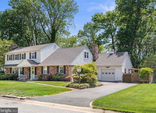 1110 Webster Dr, Wilmington, DE 19803-3421