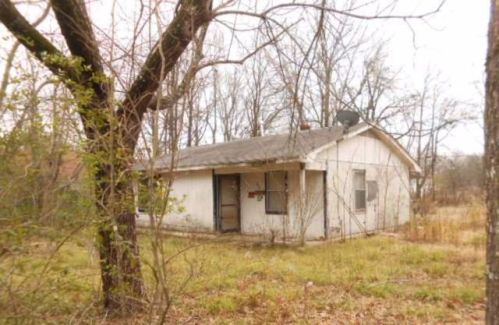 206 2nd St, Boss, OK 74745-3842