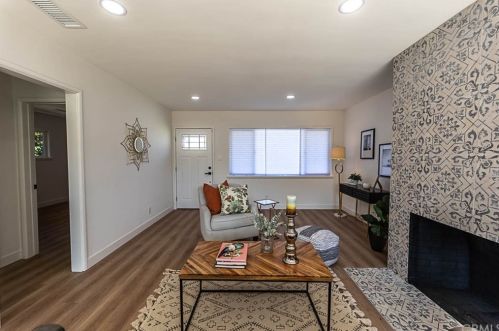 618 Roosevelt Rd, Redlands CA  92374-6256 exterior