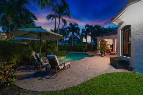 17830 Monte Vista Dr, Boca Raton FL  33496-1054 exterior