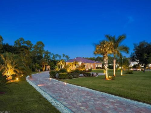 270 Logan Blvd, Naples FL 34116-3909 exterior