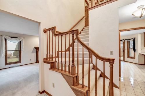 2720 Mariner Ln, Green Bay, WI 54311-7241
