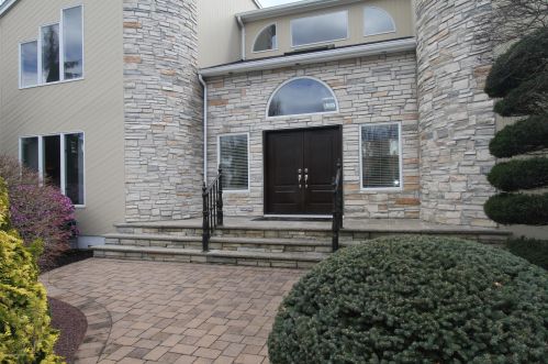 305 Brian Dr, Morganville, NJ 07751-1674
