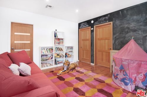 1145 Old Topanga Cyn Rd, Topanga CA  90290-3825 exterior