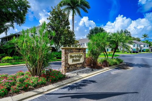 1070 Partridge Cir, Naples, FL 34104-8804