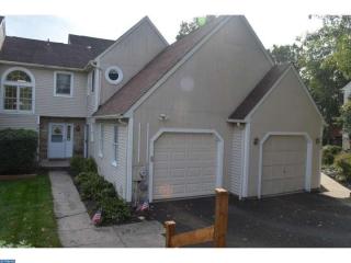 8626 Trumbauer Dr, Ardsley, PA 19038-7454