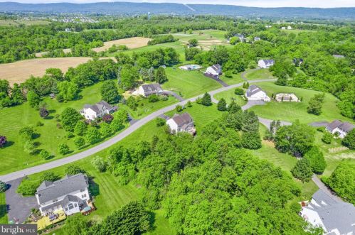 12020 Morningstar Pl, Lovettsville VA  20180-1925 exterior