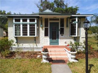 426 Massachusetts Ave, Saint Cloud FL  34769-2869 exterior