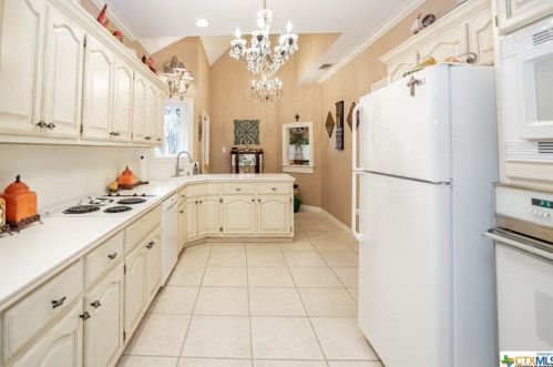 225 Charleston Dr, Victoria TX 77904-3814 exterior