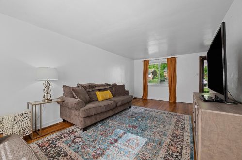 413 Janice Dr, Pittsburgh PA  15235-3022 exterior