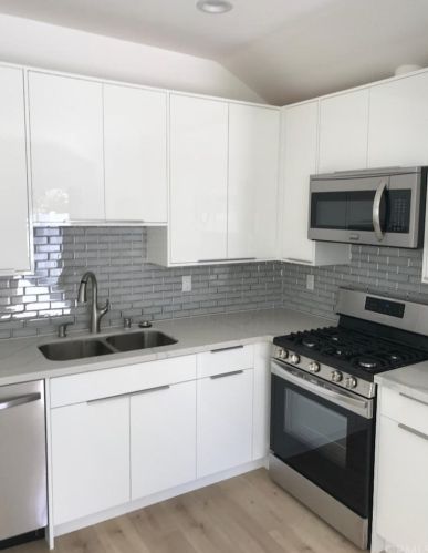 7650 Amestoy Ave, Van Nuys CA  91406-2109 exterior