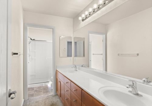 4237 Ivory Ln, Turlock CA  95382-7430 exterior
