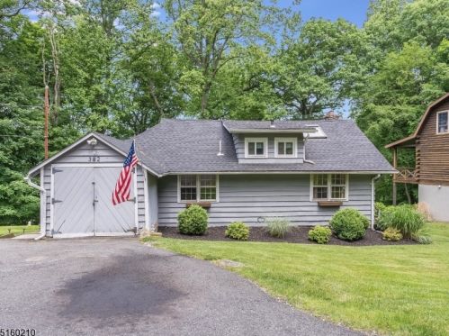 382 Springbrook Trl, Sparta, NJ 07871-2022