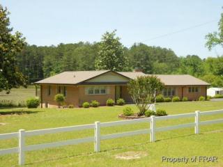7563 Lake View St, Fayetteville, NC 28311-8819