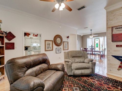 5215 Wedgefield Rd, Granbury TX  76049-4166 exterior