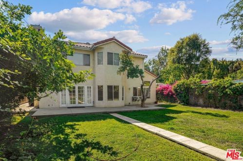 4426 Matilija Ave, Van Nuys CA  91423-3612 exterior