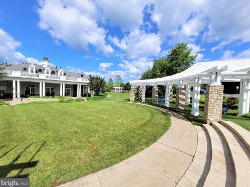 16399 Kramer Estate Dr, Woodbridge VA  22191-6003 exterior