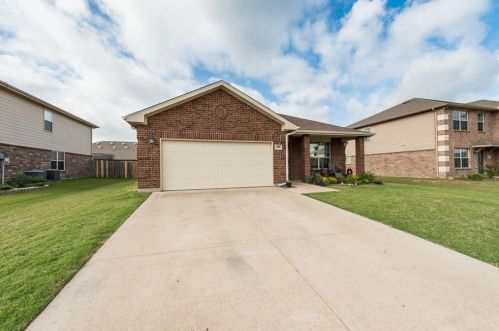 1626 Totem Pole Way, Krum, TX 76249-7565