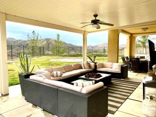 34149 Dianthus Ln, Lake Elsinore CA  92532-2983 exterior