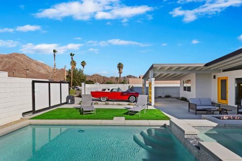 52152 Avenida Alvarado, La Quinta CA  92253-3229 exterior
