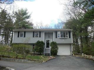 75 Wolf Hill Rd, Smithfield, RI 02917-2915