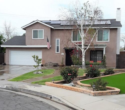 21101 Rosedell Dr, Santa Clarita, CA 91350-1946
