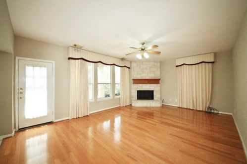 7222 Ellaview Ln, Austin TX  78759-3061 exterior