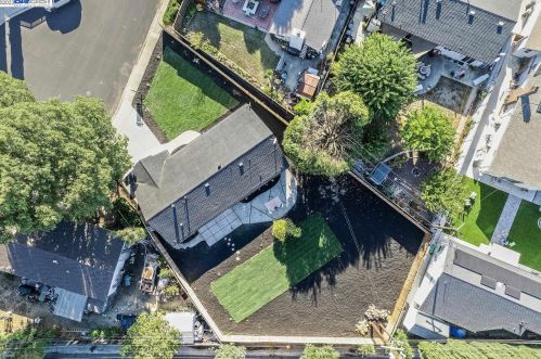 7769 Deervale Ct, Pleasanton CA  94568-1016 exterior