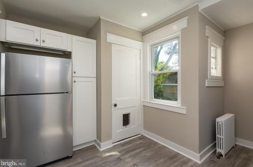 17 Ridgeway Ave, Manor PA  19036-1923 exterior