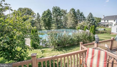 109 Joan Dr, Collegeville PA  19426-1958 exterior