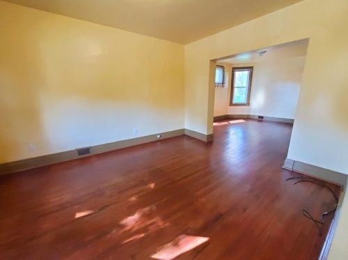 1254 Victoria Ave, New Kensington PA  15068-5507 exterior