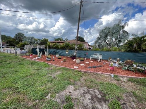 912 James Ave, Lehigh Acres FL 33936-3345 exterior