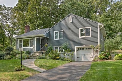 2 Pine Ridge Rd, Rye Brook, NY 10573-1415