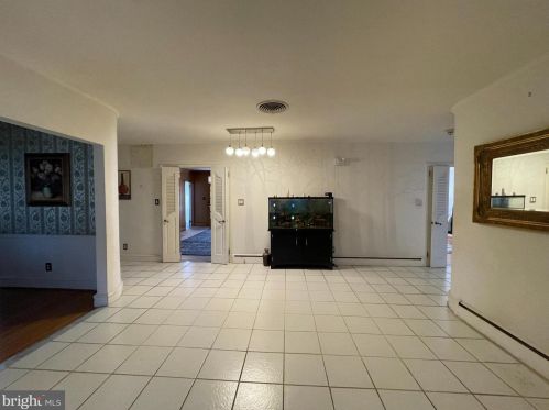 1414 Academy Ln, Melrose Park, PA 19027-2515