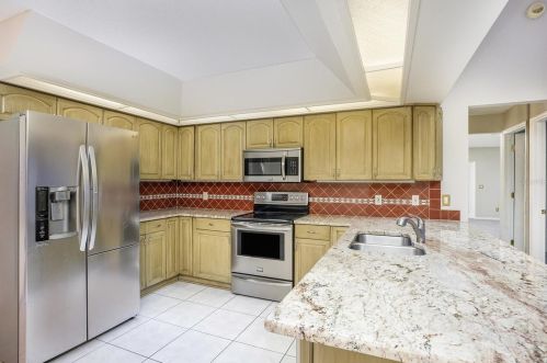 3040 Spring Oak Ave, Palm Harbor, FL 34684-1658