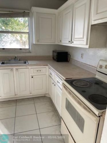 240 16th Ct, Boynton Beach, FL 33435-2229