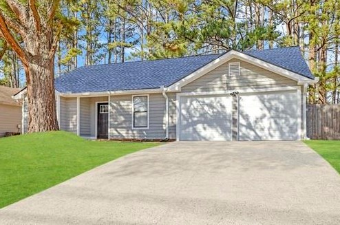 823 Arbor Hill Dr, Stone Mountain GA  30088-2367 exterior