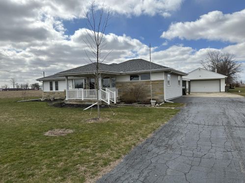 1120 Glade Run Rd, West Jefferson, OH 43162-9785
