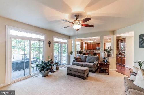 15575 Kelley Farm Ct, Woodbridge VA  22193-5784 exterior
