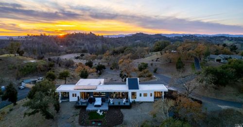 1020 Meadow Vista Trl, Santa Rosa, CA 95404-8692