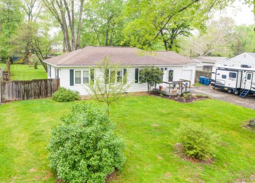 33 Lawson Dr, Amelia, OH 45102-1554