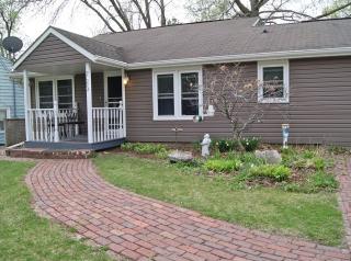 720 8th Ave, Iowa City, IA 52241-1907
