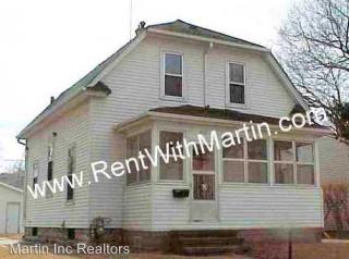 616 Fowler St, Waterloo IA  50703-4904 exterior