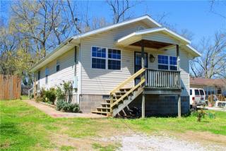 1215 Fillmore St, Bentonville, AR 72712-4409