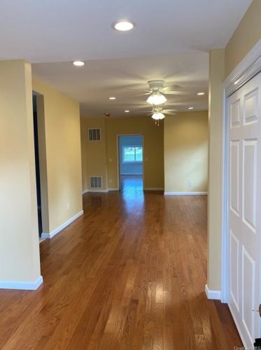 118 Wawayanda Ave, Middletown, NY 10940-6708