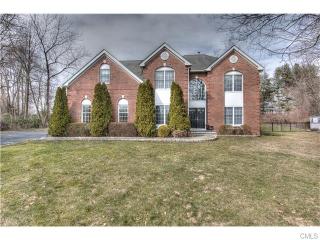 12 Independence Dr, Huntington, CT 06484-5956