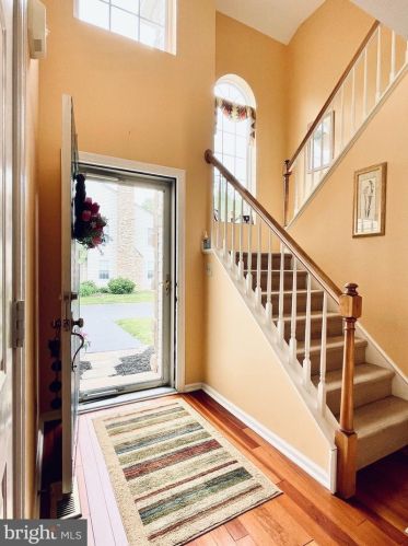 49 Bristol Ct, Norristown, PA 19403-1074